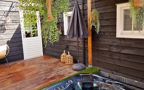 B&B The Wellness Cottage